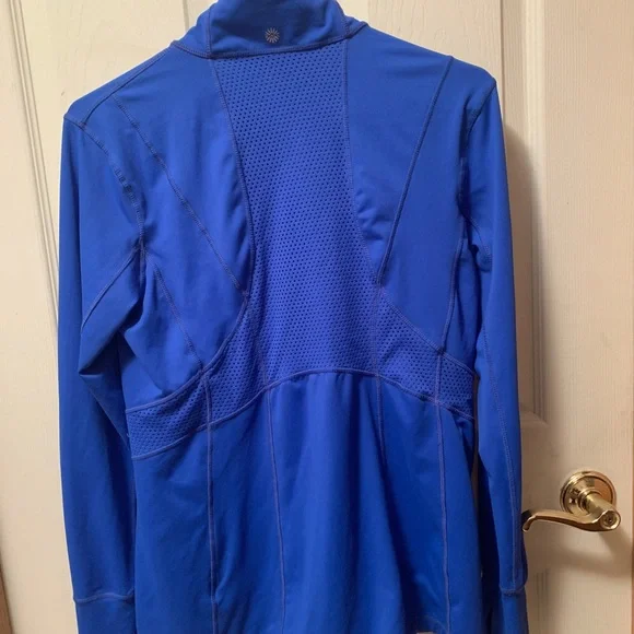 Women’s workout/running jacket - Picture 4 of 4